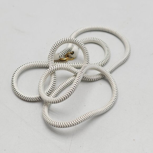 Vintage White Enamel Snake Chain Necklace 21" With Gold Tone Clasp - Picture 2 of 4